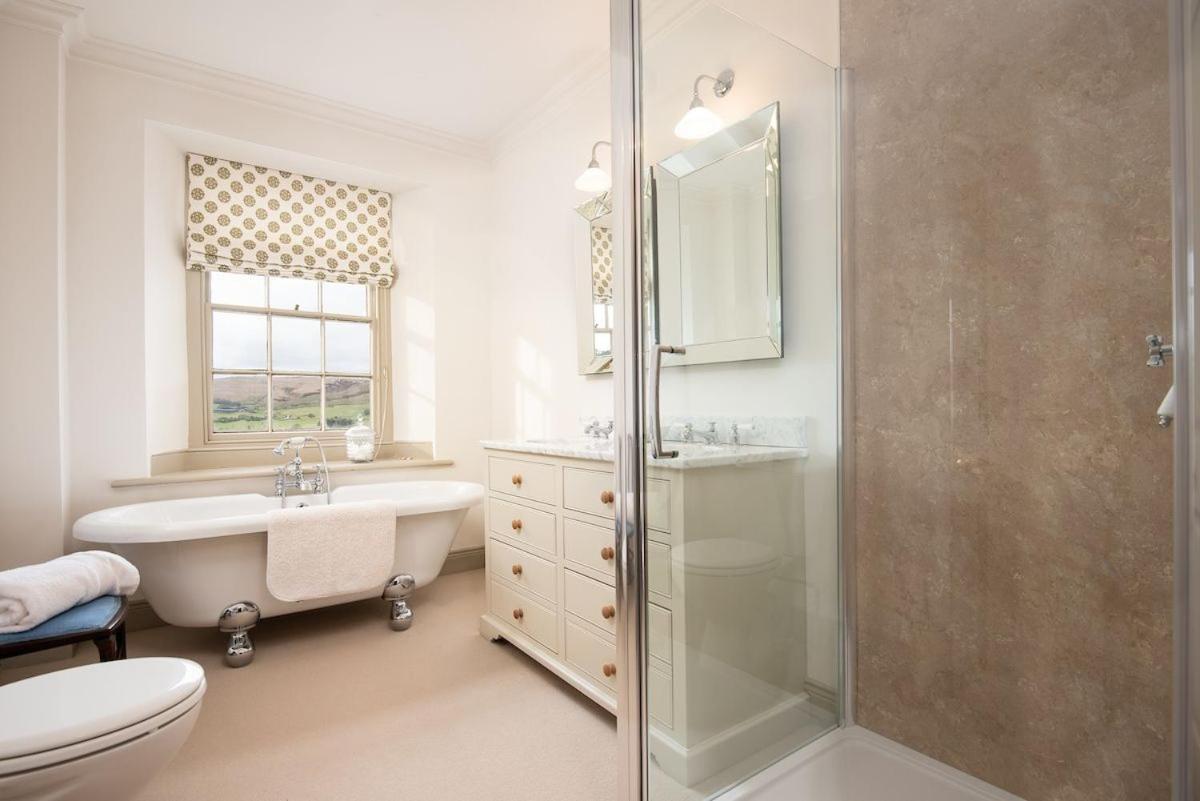 Broadgate Farmhouse West Woodburn Экстерьер фото